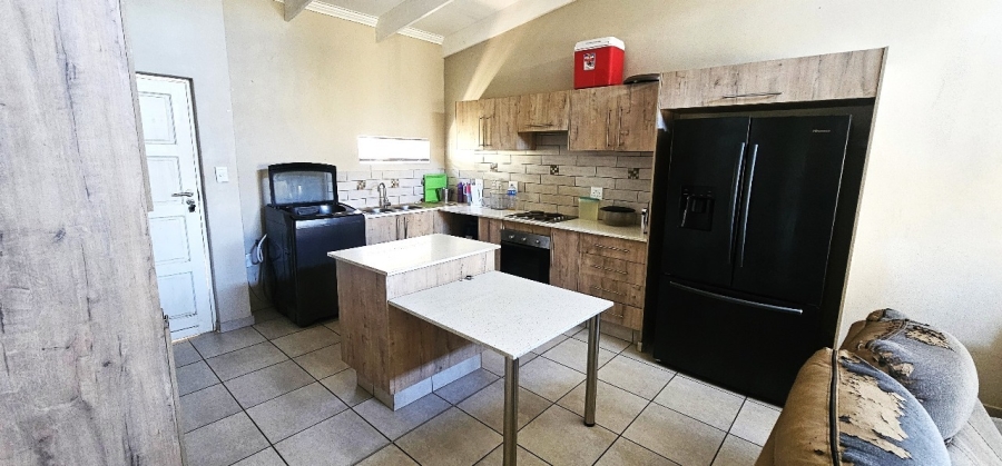 To Let 3 Bedroom Property for Rent in Waterval East North West